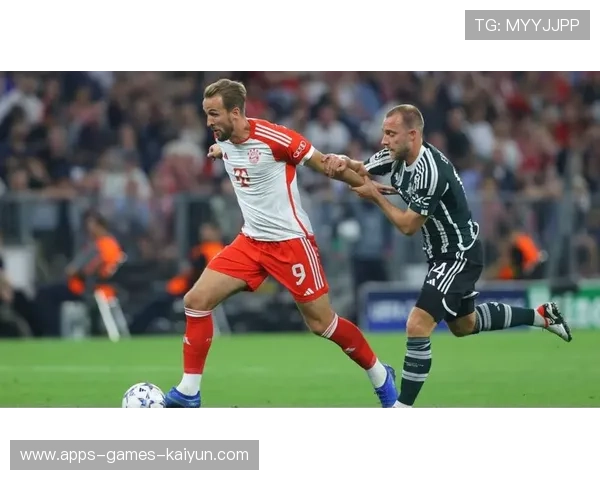 拜仁门将超级黄油手，赛后直接道歉