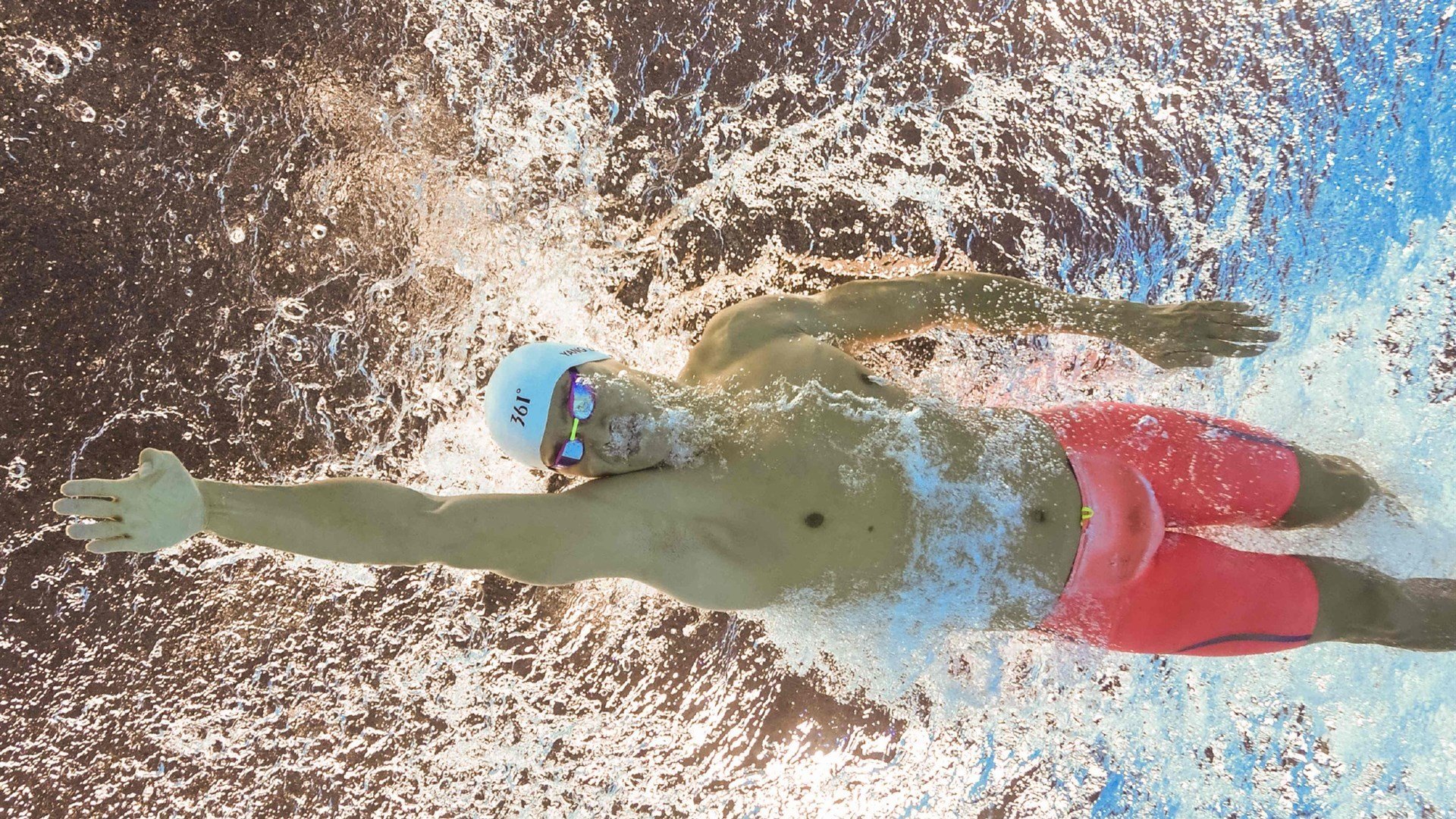 中国男足U21集训队热身赛2比0完胜塔吉克斯坦 身体对抗优势明显，u21男足集训名单